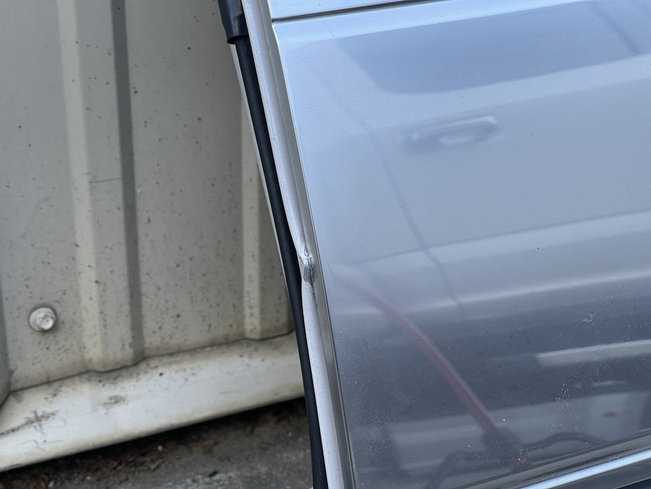 2017 2018 2019 FORD F250 F350 F450 PLATINUM TAILGATE W/ STEP METALLIC WHITE (UG)