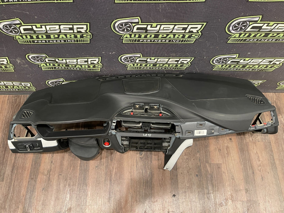 2020 BMW M4 F82 DASH DASHBOARD PANEL W/ BAG OEM *MINOR FLAW/READ*