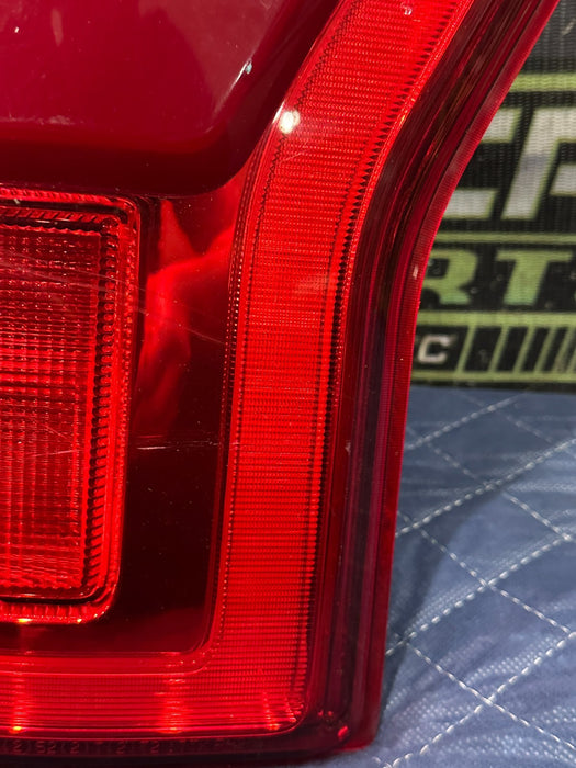 2017-2019 FORD F250 F350 F450 REAR PASSENGER RIGHT LED TAIL LIGHT ASSEMBLY OEM