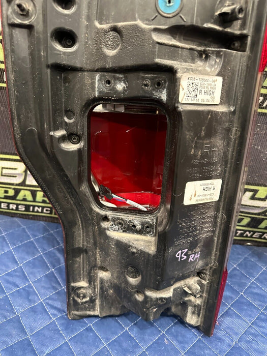 2017-2019 FORD F250 F350 F450 PASSENGER RIGHT BLISS LED TAIL LIGHT OEM  ~MINT~