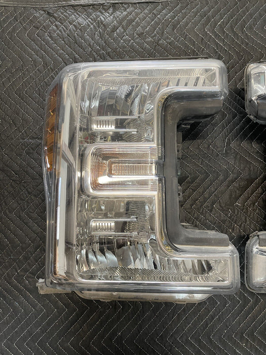 2017 2018 FORD F250 F350 F450 HALOGEN HEADLIGHT PAIR LEFT RIGHT OEM W/ LED BULBS