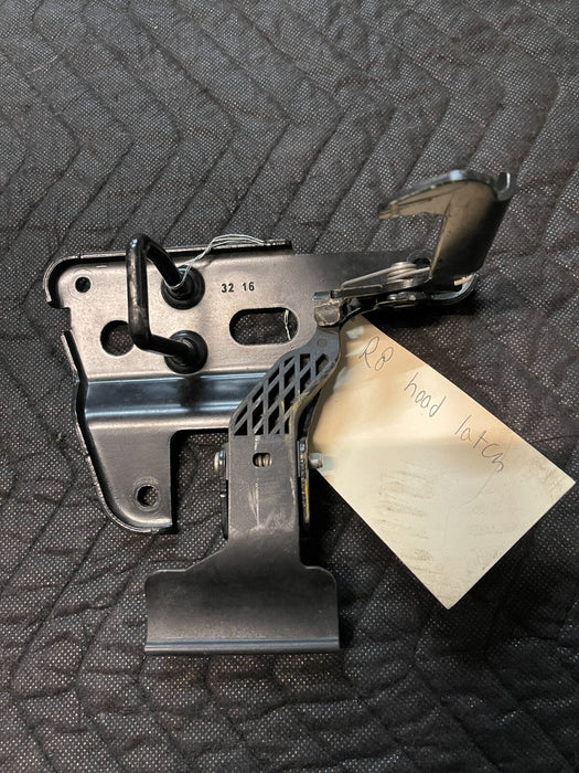 2017 AUDI R8 V10 FRONT CENTER HOOD LATCH LOCK OEM GENUINE 4F0 823 480