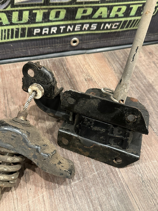 2022 DODGE RAM 2500 3500 SPARE TIRE CARRIER WINCH HOIST OEM