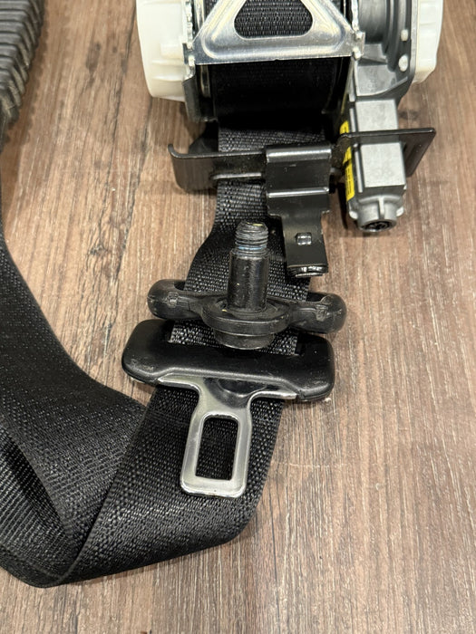 2017-2019 FORD F250 F350 F450 PLATINUM FRONT LEFT RIGHT SEATBELT PAIR OEM