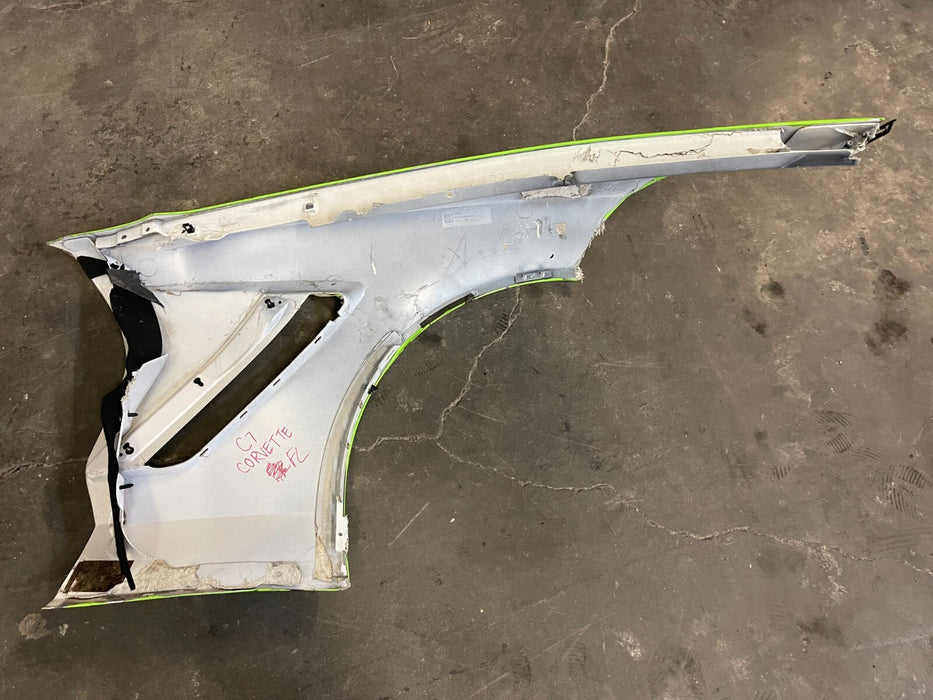 2014-2019 CORVETTE C7 FRONT DRIVER LEFT FENDER PANEL OEM *DAMAGED*