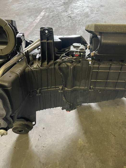 2019 FORD F250 F350 6.7L DIESEL LIMITED HVAC HEATER CORE BOX W MOTOR OEM