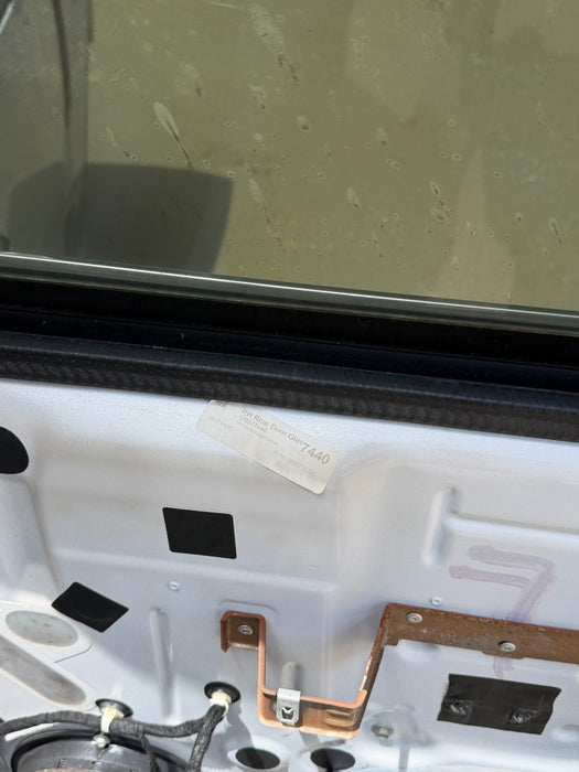 2017-2022 FORD F250 F350 F450 KING RANCH WHITE REAR PASSENGER RH DOOR (UG, H5)