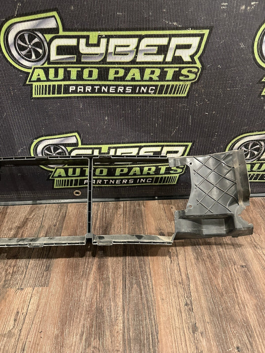 2017-18 AUDI R8 AIR DUCT PANEL OEM 4S0121139