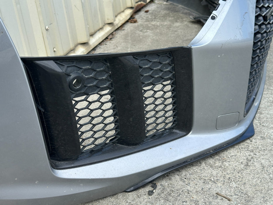2017 2018 AUDI R8 FRONT BUMPER COVER ASSEMBLY W/ GRILLES OEM SILVER