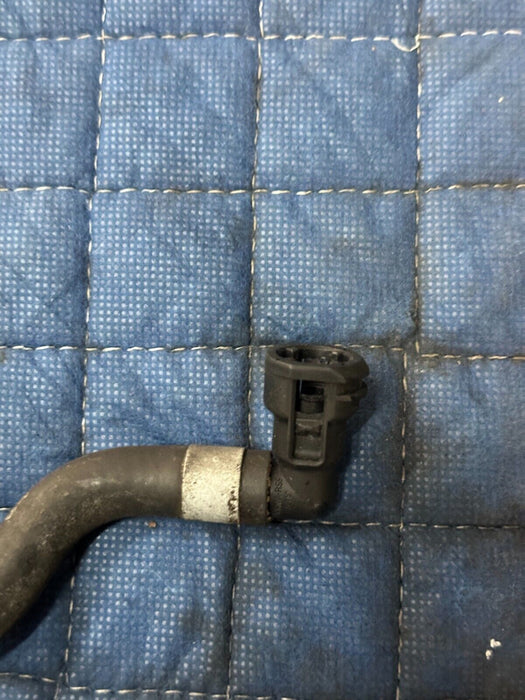 2014 AUDI R8 V10 OEM FUEL HOSE LINE PIPE 420201215 420 201 215