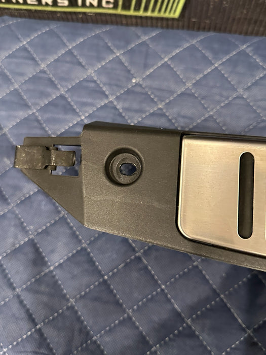 2014 AUDI R8 V8 OEM DEAD PEDAL FOOT REST TRIM BEZAL 423 864 777 A