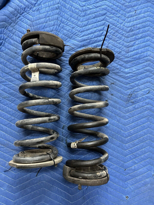 2018 DODGE RAM 3500 REAR COIL SPRINGS LEFT & RIGHT PAIR 68172108AA