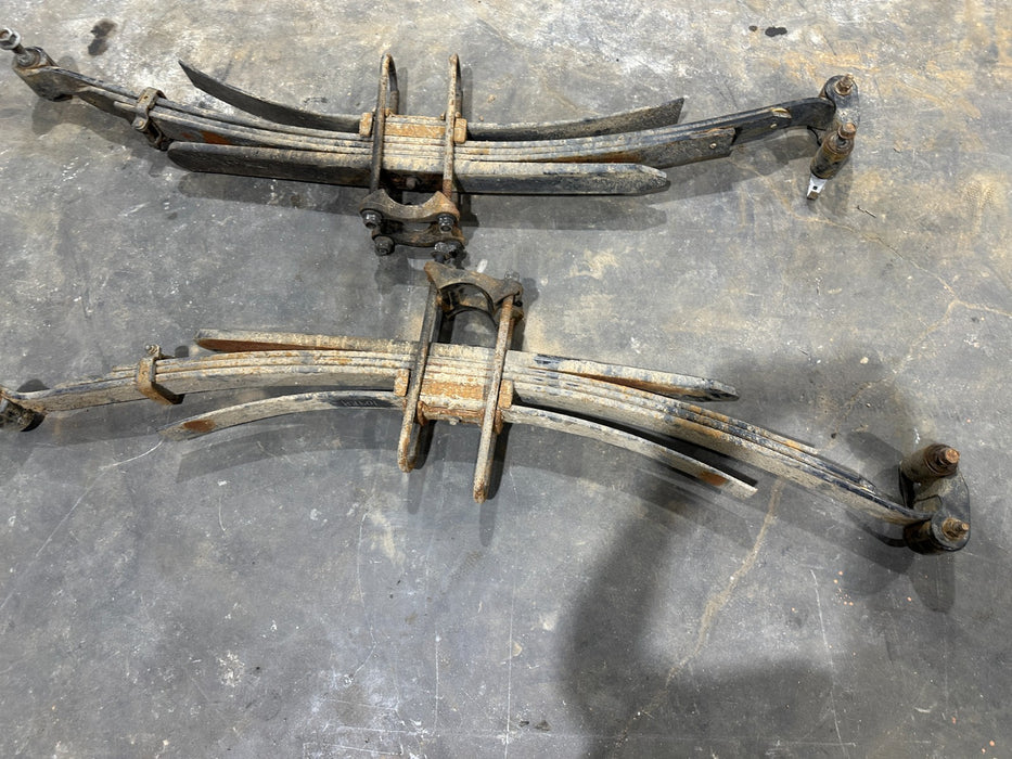 2017 FORD F350 REAR LEFT RIGHT LEAF SPRINGS  OEM HC3C5A975NH HC3C 5A975