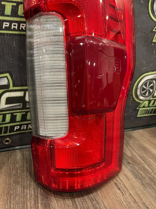 2017 2018 2019 FORD F250 F350 F450 PLATINUM LED TAIL LIGHTS LEFT RIGHT OEM
