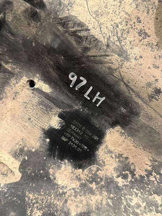 2020 BMW M4 F82 LOWER LEFT DEFLECTOR LIP OEM 5171 8 054 281