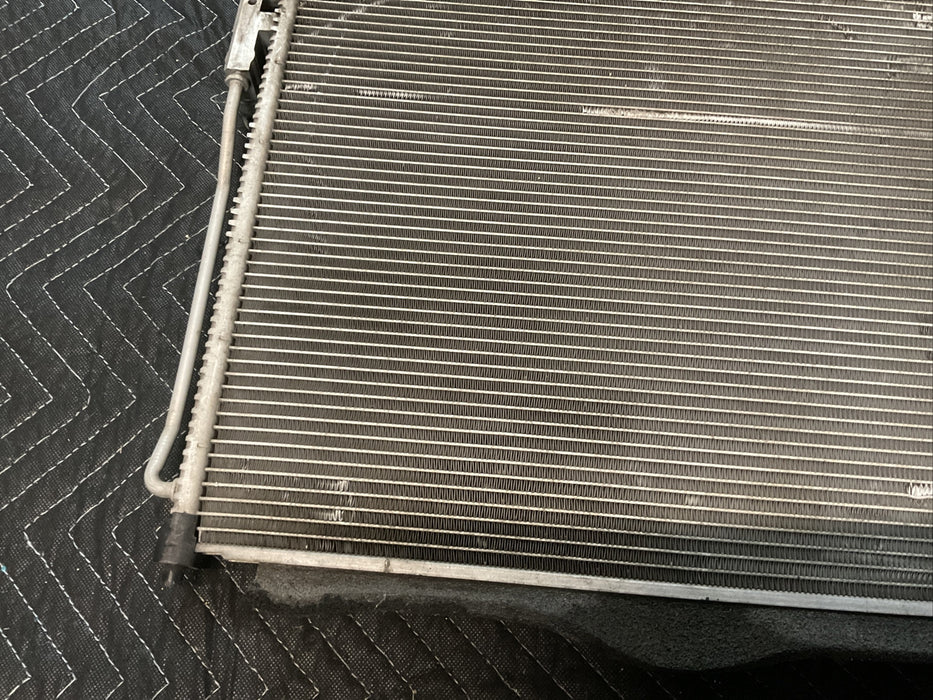 2014 2015 INFINITI Q50 3.7L V6 VQ37VHR A/C CONDENSER OEM *DAMAGE*