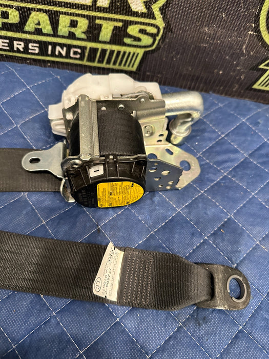 2014 TOYOTA PRIUS V FRONT DRIVER LEFT SEAT BELT SEATBELT OEM J090301 7T2600-P