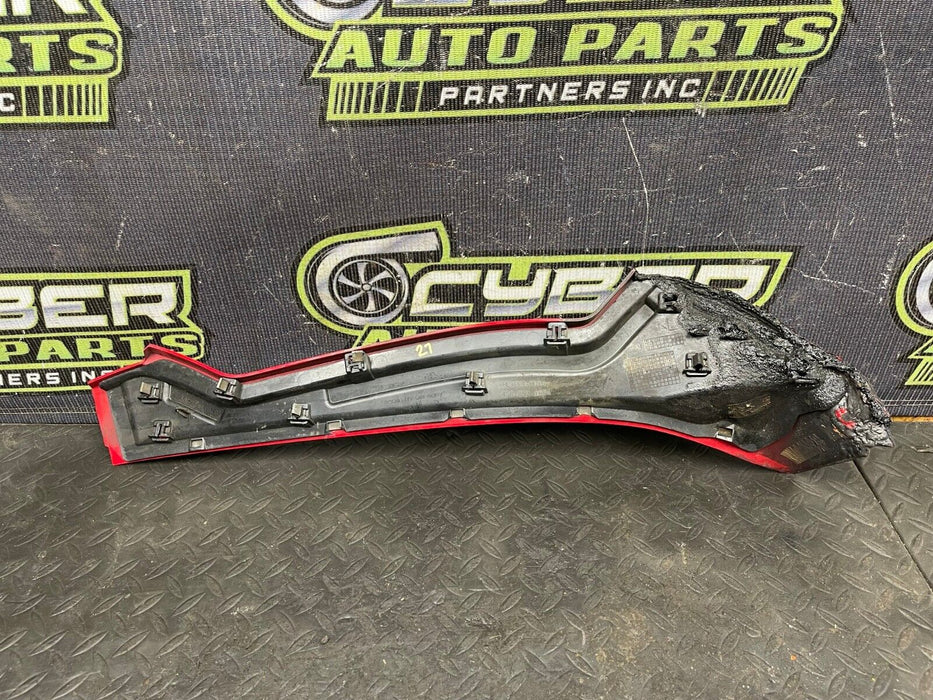 2017 AUDI R8 REAR RIGHT TRIM ARM OEM 4S8-853-165-A