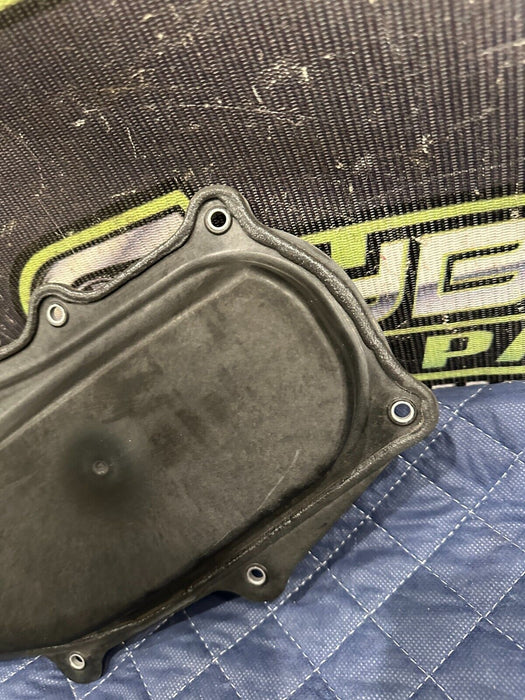 2018 AUDI R8 V10 SPYDER PLUS RIGHT WINDOW REGULATOR COVER PLATE 4S0 837 104 B