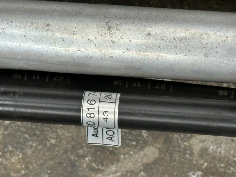 2021 AUDI R8 OEM UNDERBODY CENTER COOLANT PIPE LINE HOSE TUBE 4S0 819 270 D