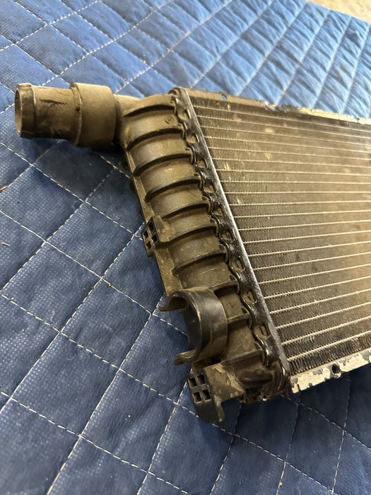 2013-2016 PORSCHE 911 TURBO S CENTER REFRIDGERANT RADIATOR COOLER OEM