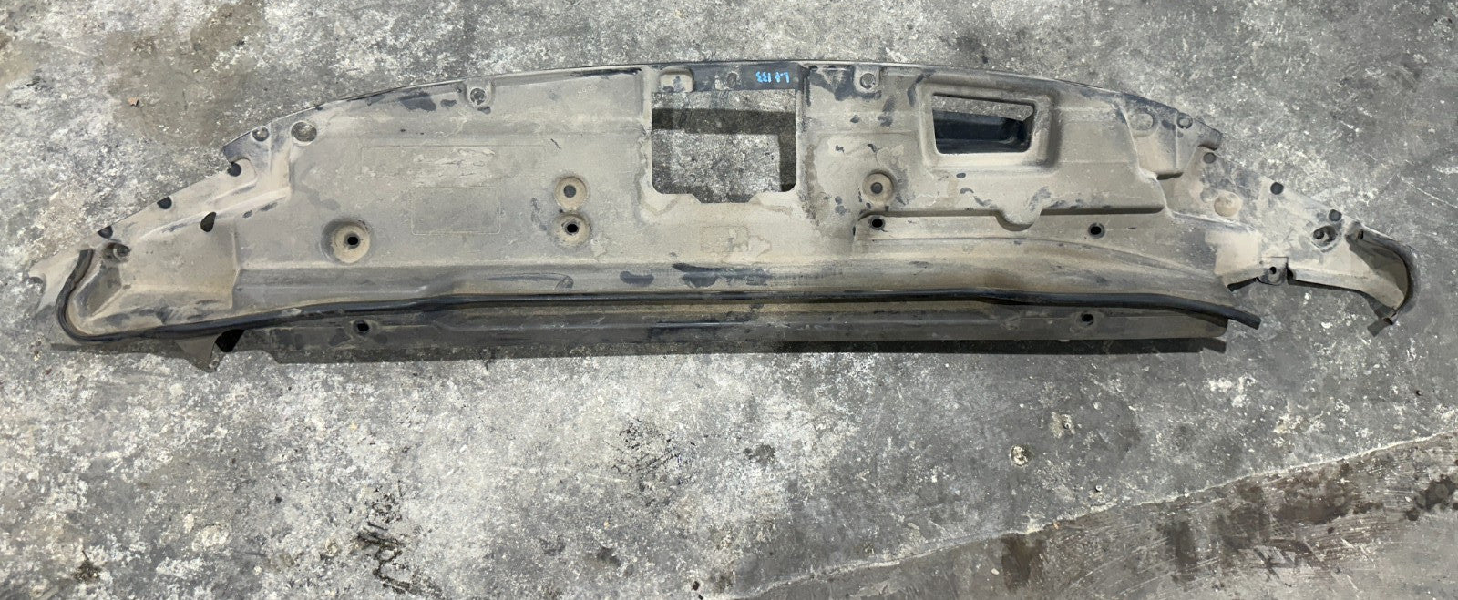 2017-2019 FORD F250 F350 F450 ENGINE DEFLECTOR TRIM OEM HC3B-19E525-B