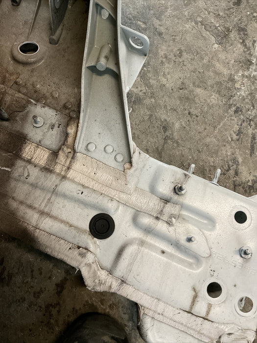 2017 MERCEDES-BENZ C63 AMG CONVERTIBLE FRONT RIGHT CHASSIS APRON RAIL 2056260831