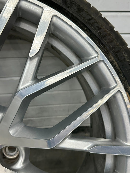 2017 AUDI R8 FRONT WHEEL RIM TIRE 245/30 20X8.5 OEM *BENT/READ*