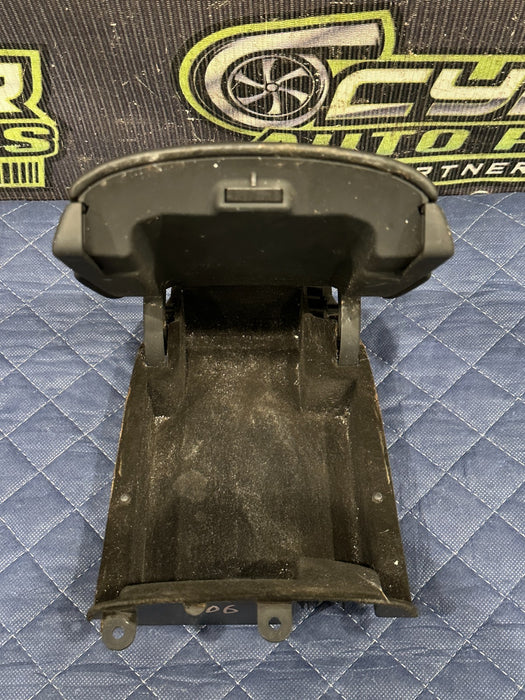 2014 AUDI R8 CENTER CONSOLE LEATHER STORAGE COMPARTMENT OEM 420 863 075 B ~FLAW~