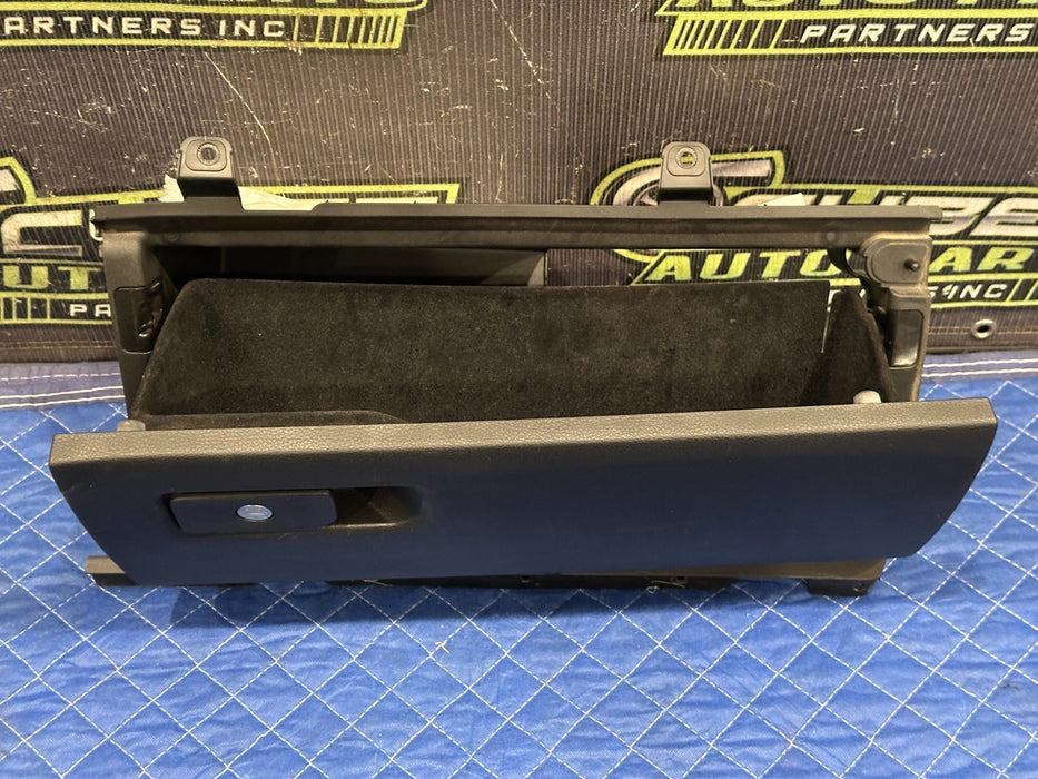 2021 RAM 2500 LARAMIE GLOVE BOX STORAGE COMPARTMENT ASSEMBLY OEM