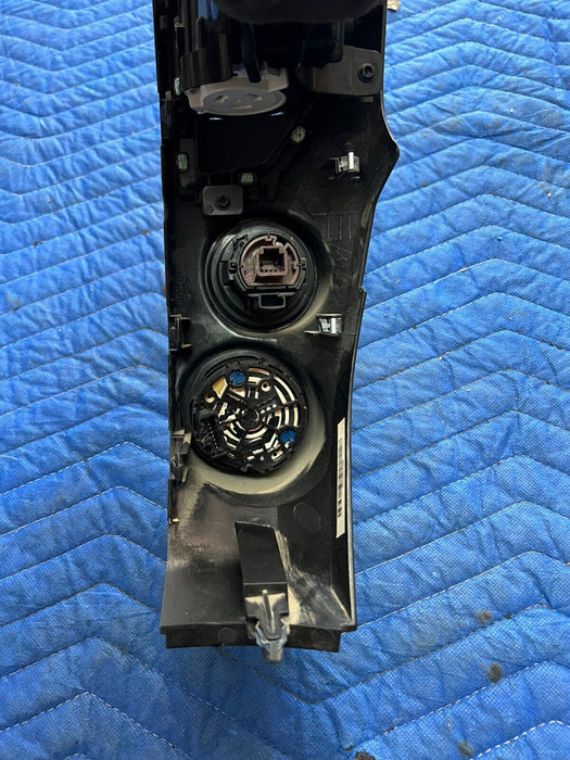 2016 2019 NISSAN TITAN XD FRONT LEFT DRIVER CENTER DASH AIR VENT A/C BEZAL OEM