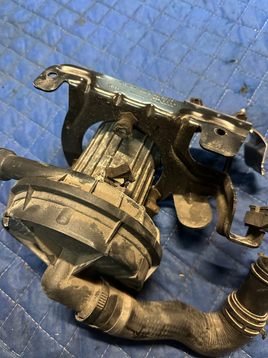 2018 AUDI R8 RIGHT SECONDARY AIR INJECTION PUMP OEM 4S0 906 601 B ~READ!!~