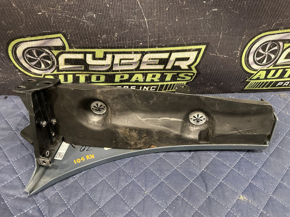 2021 AUDI R8 KEMORA GRAY PASSENGER RIGHT FENDER PANEL W FOAM ASSEMBLY OEM