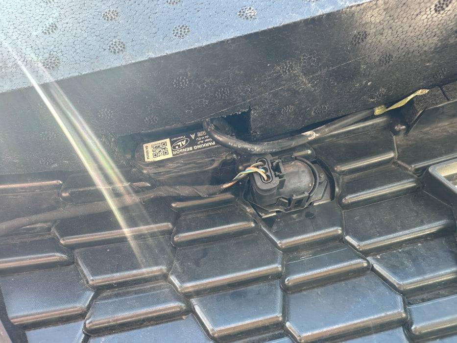 2020 2021 2022 2023 AUDI R8 FRONT BUMPER COVER W/ GRILLES COMPLETE GENUINE OEM