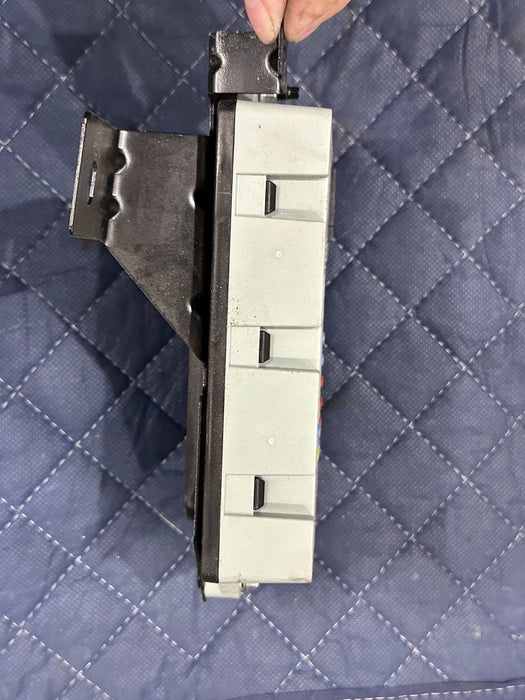 2015 JAGUAR F TYPE R TRUNK FUSE BOX RELY W/BRACKET CPLA 14Q073 AA