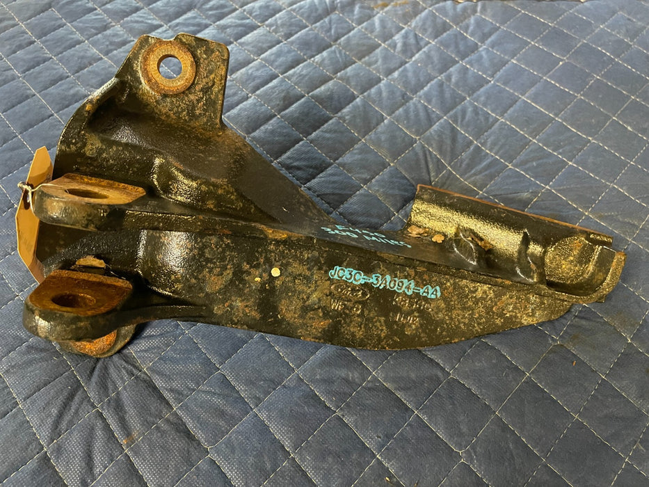 2021 FORD F450 DIESEL SUPERDUTY TRACK BAR BRACKET OEM 300 MILES