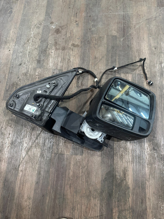 2024 DODGE RAM 3500 LARAMIE PASSENGER RIGHT TOWING MIRROR OEM *DAMAGED*