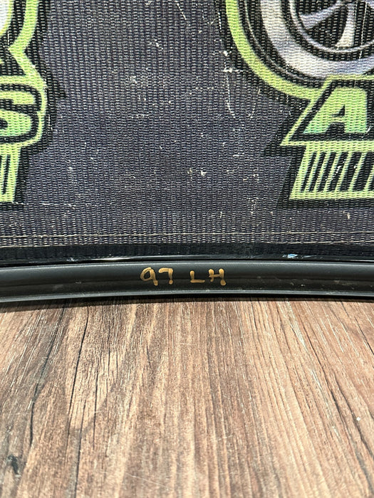 2020 BMW M4 F82 FRONT LEFT DOOR WINDOW FRAME MOULDING OEM