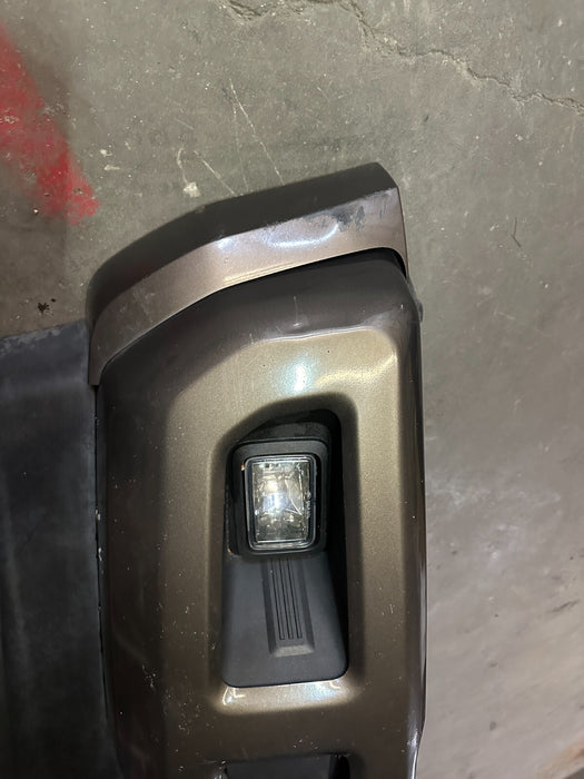 2017-2019 FORD F450 FRONT BUMPER ASSEMBLY OEM (READ/ MINOR DENTS/SCRATCHES)