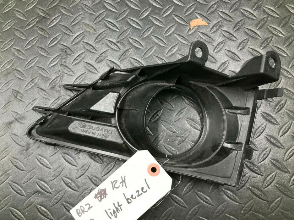 2013-2019 SCION FRS FR-S SUBARU BRZ OEM LIGHT BEZEL RH