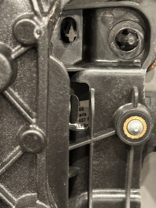 2017 2018 AUDI R8 PLUS LEFT ROOF FRAME LINKAGE PROTRUSION BRACKET ASSEMBLY OEM