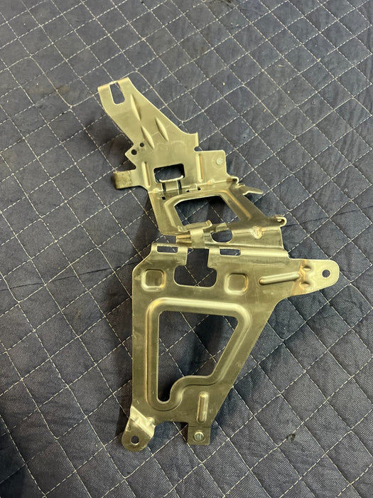 2015 MERCEDES-BENZ C63S AMG SEDAN TRANSMISSION CONTROL MODULE BRACKET 2055451340