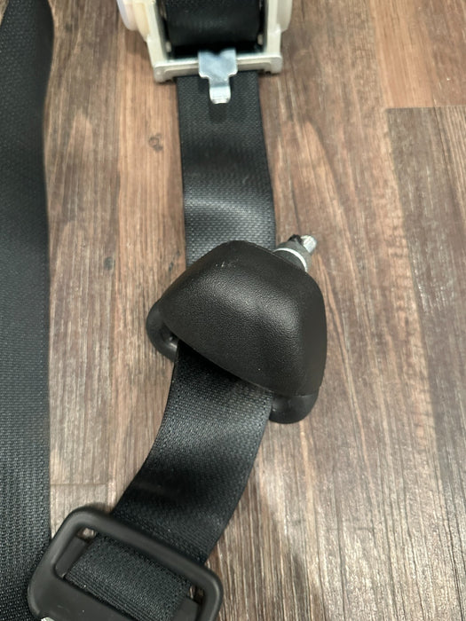 2017 NISSAN TITAN XD RESERVE REAR PASSENGER RIGHT SEATBELT OEM