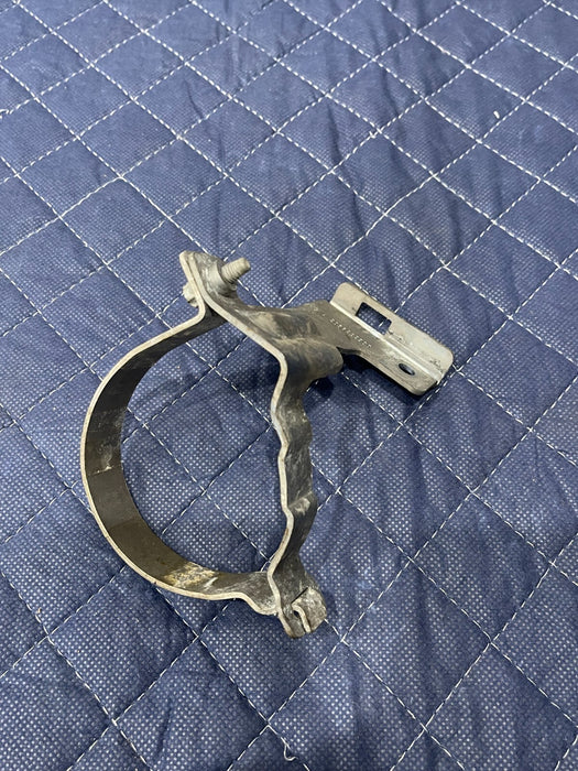 2019 MERCEDES BENZ C63 S AMG AUXILIARY WATER PUMP UPPER BRACKET OEM