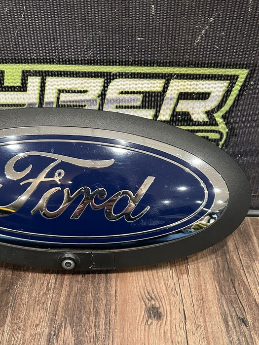 2020-2022 FORD F250 F350 F450 GRILLE EMBLEM W CAMERA OEM *READ/FLAWS*