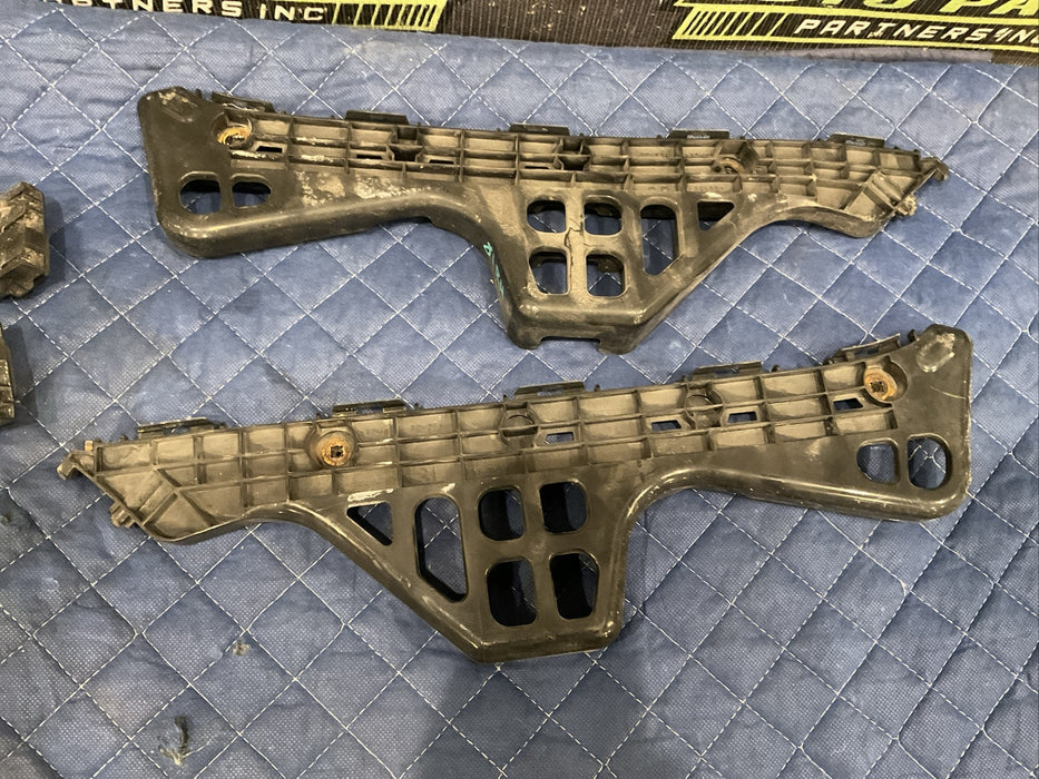 2014 TOYOTA PRIUS V REAR BUMPER LEFT RIGHT BRACKETS SET OEM