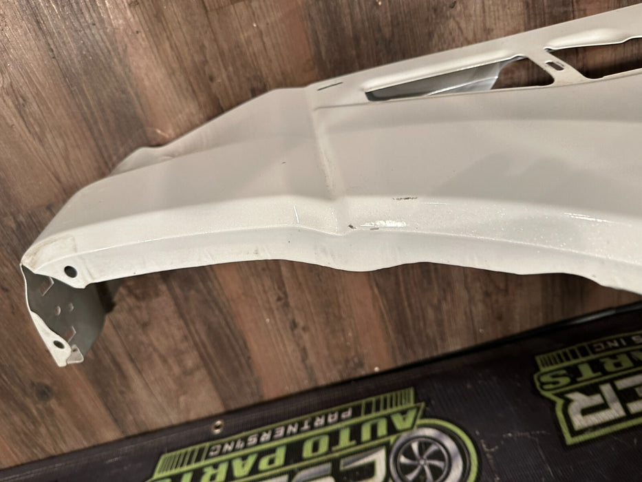 2023 2024 FORD F250 F350 FRONT RIGHT FENDER OEM STAR WHITE (AZ) *DAMAGE*