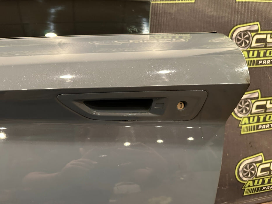 2017 2021 AUDI R8 LEFT DRIVER DOOR SHELL KEMORA GRAY  4S0 831 311 A "MINOR BURN"