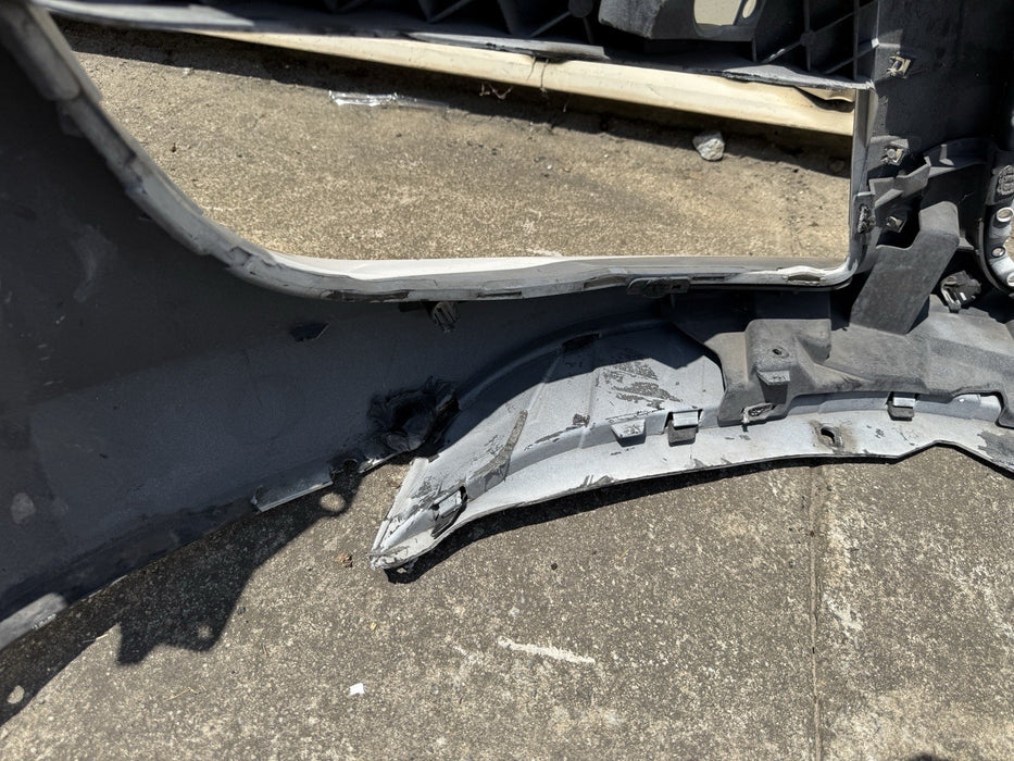 2014 2015 AUDI R8 FRONT BUMPER COVER ASSEMBLY OEM *DAMAGE*