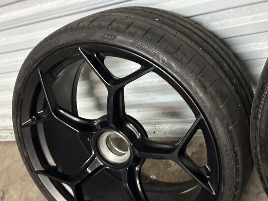 LAMBORGHINI HURACAN EVO CENTER LOCK FRONT REAR WHEELS RIMS 4T0601017AT ~SCUFFS~